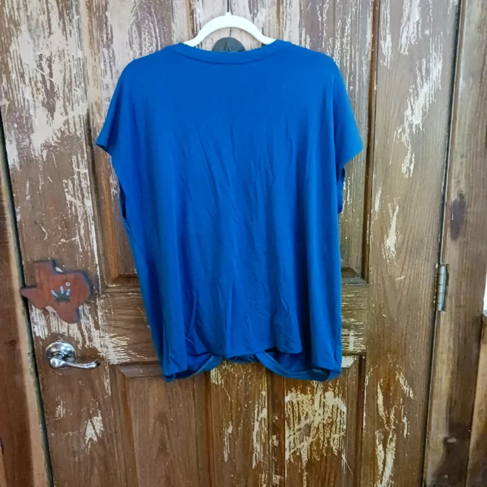Blouse - Picture 2 of 2